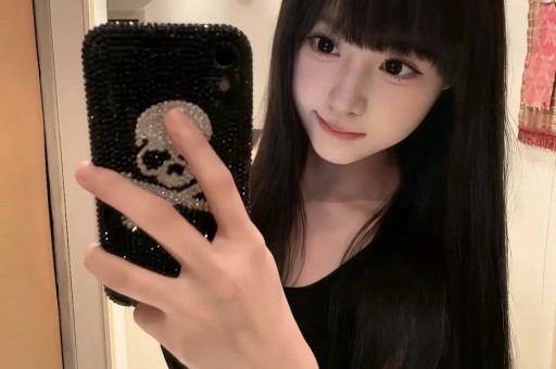 亲手送吴亦凡进监狱5年后法院出手都美竹迎噩耗饭碗恐不保