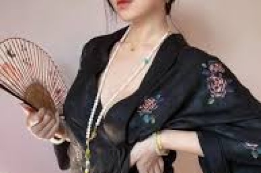 明星八卦大爆点！劲料揭秘莫文蔚、肖战、陈妍希等明星的八卦劲料粉丝热议不停